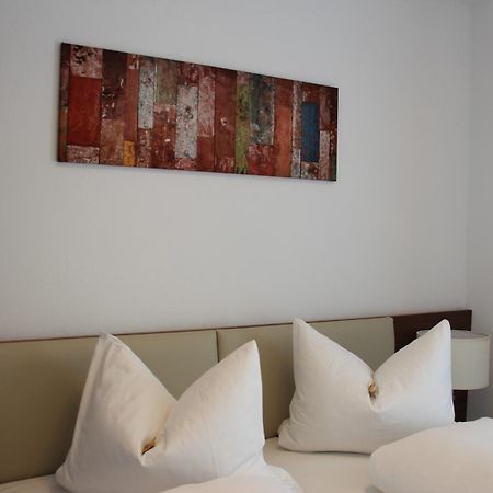 Hotel Schmales Haus Ulm Bagian luar foto