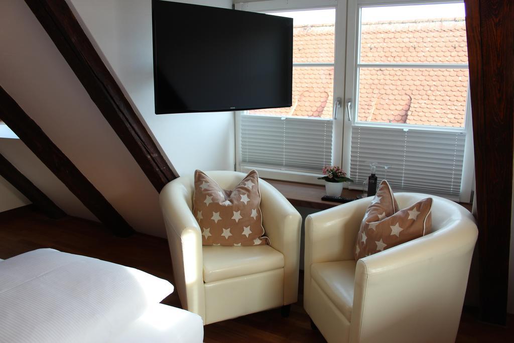 Hotel Schmales Haus Ulm Ruang foto