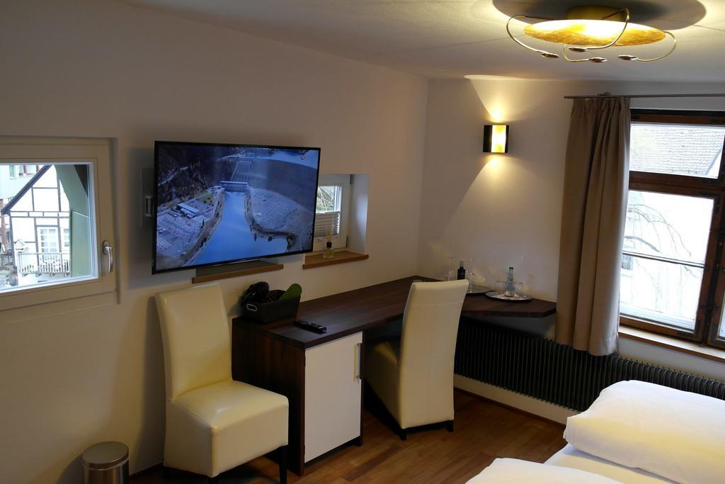 Hotel Schmales Haus Ulm Ruang foto