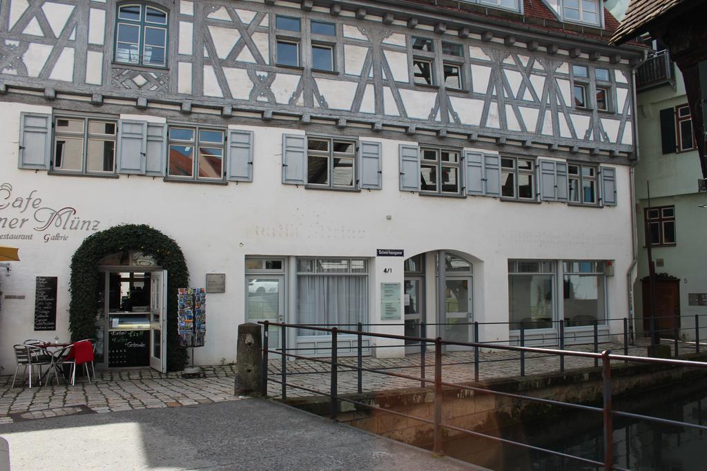 Hotel Schmales Haus Ulm Bagian luar foto