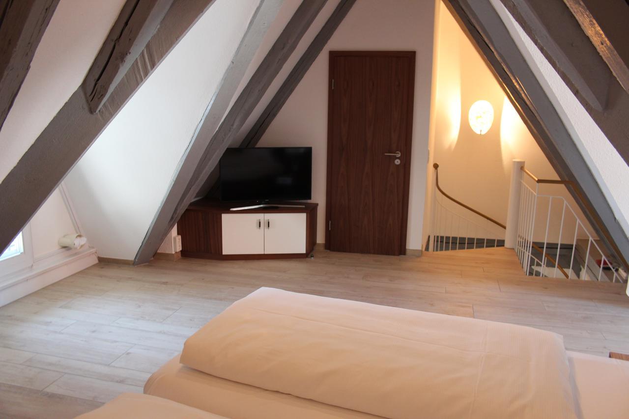 Hotel Schmales Haus Ulm Bagian luar foto